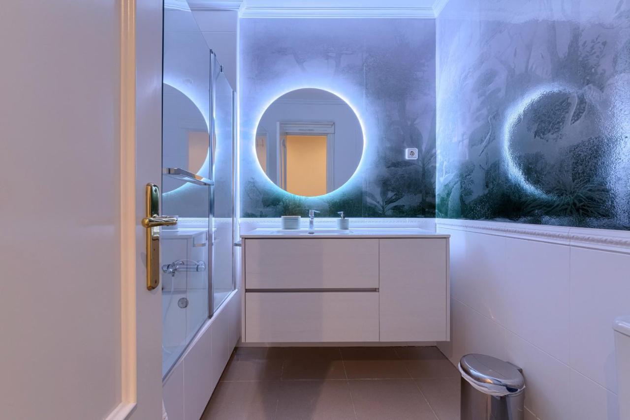 Bailen Reformado Elegante Con Wifi Appartement Bilbao Buitenkant foto