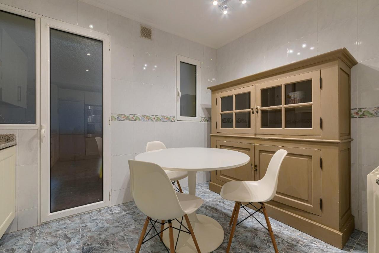 Bailen Reformado Elegante Con Wifi Appartement Bilbao Buitenkant foto