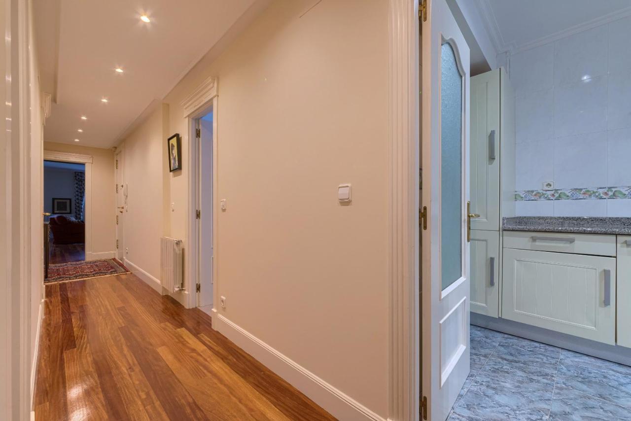 Bailen Reformado Elegante Con Wifi Appartement Bilbao Buitenkant foto