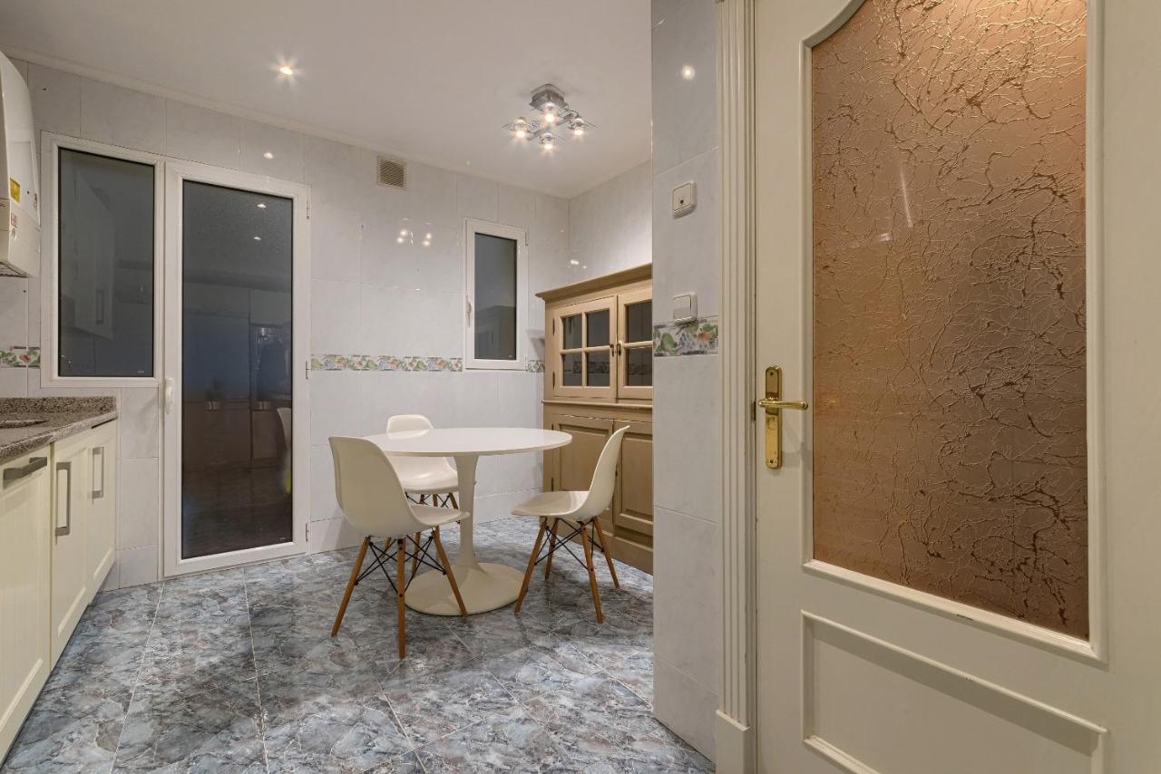 Bailen Reformado Elegante Con Wifi Appartement Bilbao Buitenkant foto